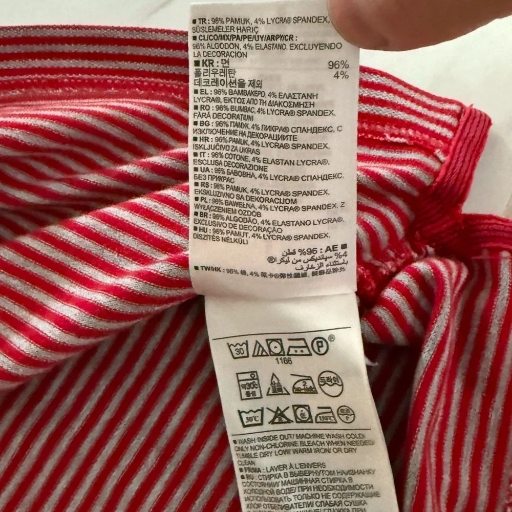 Banana Republic Men’s Signature Multi-stripe Pique Polo Shirt. Size - Large